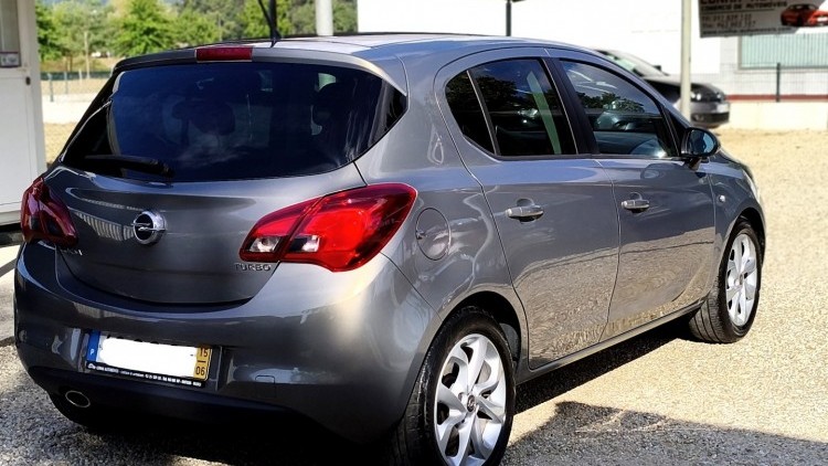 Opel Corsa E 1.0 Turbo Color Edition