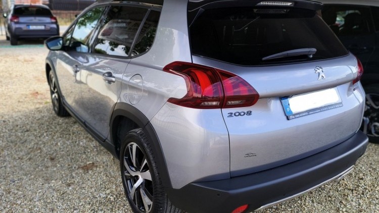 Peugeot 2008 1.6 BlueHDi GT Line